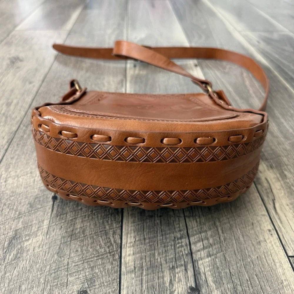 Alma Mia Tooled Leather‎ Crossbody Bag Brown Boho Western Saddle Floral Embossed